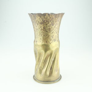 Trench art vase 1942 85MM shell