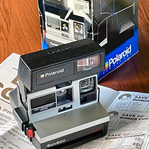 1983 Polaroid sun 600 LMS