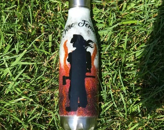 Edelstahl Isolierflasche 17 Unzen // Fire Femme // Feuerwehrmann // Fire Woman // Edelstahl Isolierflasche // heiße oder kalte Getränke