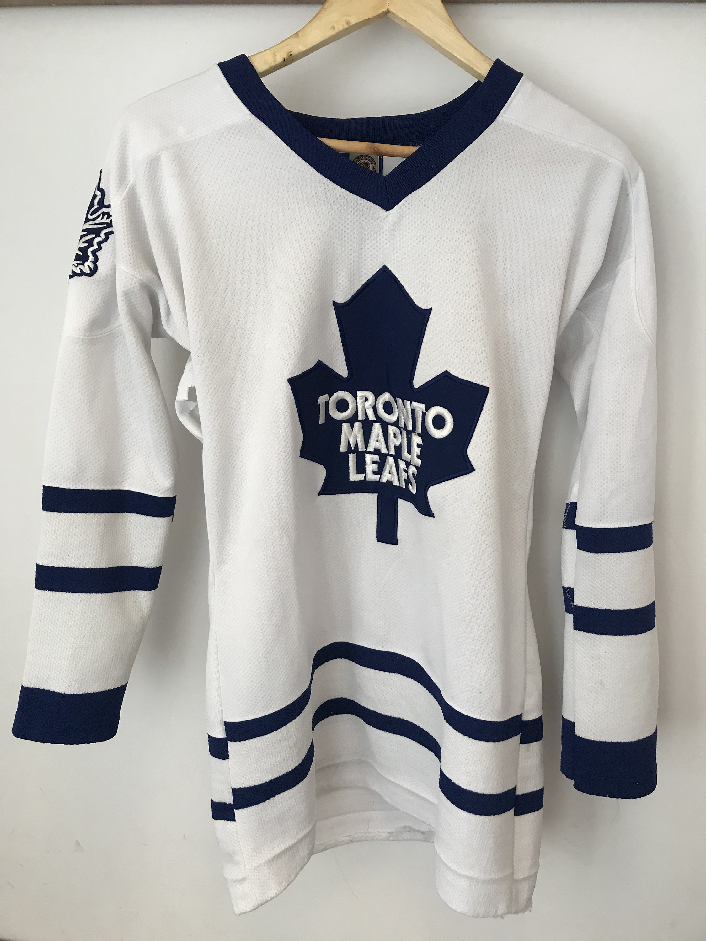 Vintage 90s Starter NHL Toronto Maple Leafs White Hockey Jersey