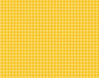 Small Yellow Houndstooth Fabric, Riley Blake Petals & Pedals C11147 Yellow, Houndstooth Check Quilt Fabric by the Yard, 100% Cotton Blender