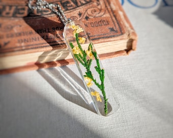 Collar de hojas de ciprés y osmanto auténticos, colgante de resina botánica, joya floral romántica, regalo inspirado en la naturaleza.