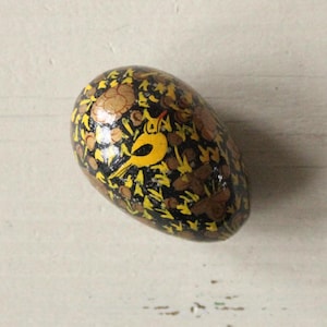 Handmade small vintage hand painted wood wooden egg Indian Kashmiri painting Easter holiday ornament colourful folk craft