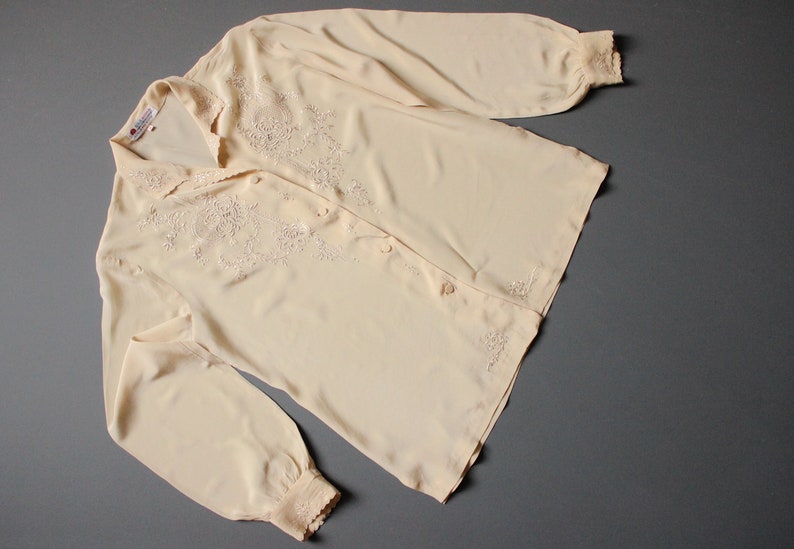 Vintage Chinese 1940s style delicate cream beige gold 100/% silk blouse shirt top Peony style Red Peacock embroidered cutwork long sleeve