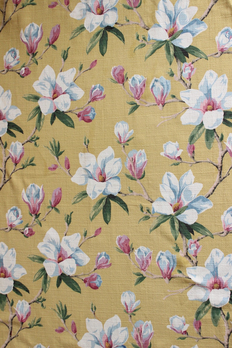 100/% Cotton Fabric BTY Soft Butter Yellow Floral Flowers Shabby Chic