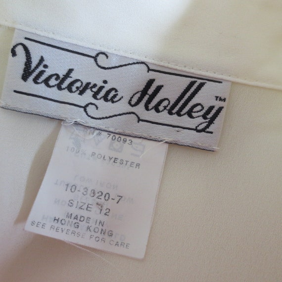 Victoria Holley Vintage Long Sleeve Pastel Yellow… - image 6