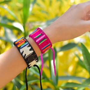 Pulsera de la amistad inca peruana, 10 piezas, pulsera hecha a mano en colores surtidos, hecha en Perú, regalo perfecto para San Valentín