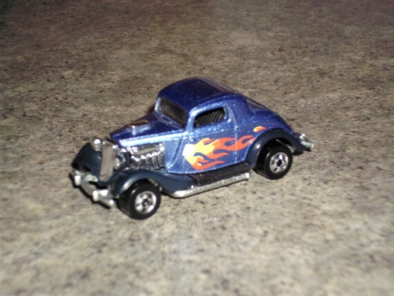 3 window 34 ford hot wheels