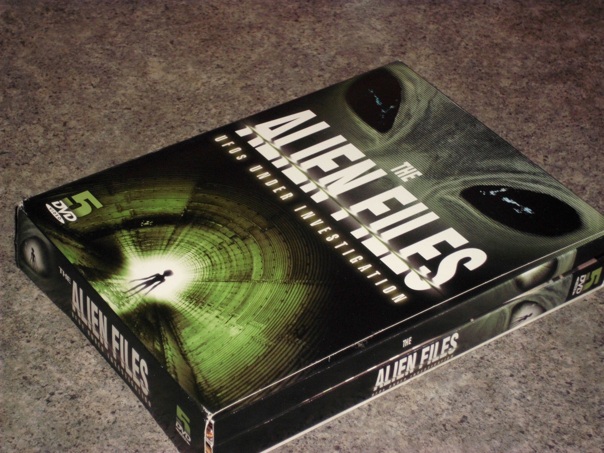 Vintage 90s DVD - Alien Files - UFO Videos - 5 Disc Box Set