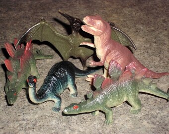5 Vintage 90s Prehistoric Dinosaur - Small Plastic Figure