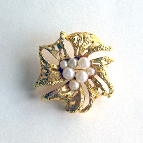 Gold-tone Flower Brooch with Simulated Pearls - Stylize Flower Brooch - Vintage Costume Jewelry
