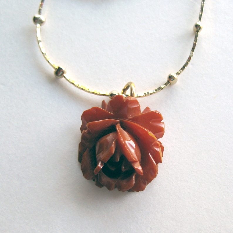 Vintage Necklace Hand Carved Flower Bakelite Rose Pendant on Gold-tone Chain