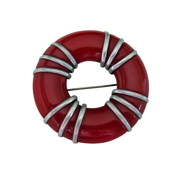 Amazing Deep Rich Red Bakelite Circle Pin Brooch Aluminum Wire Wrapped