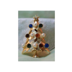 Christmas Tree Pin with Simulated Pearls and Rhinestones - Vintage Pin - Holiday Pin