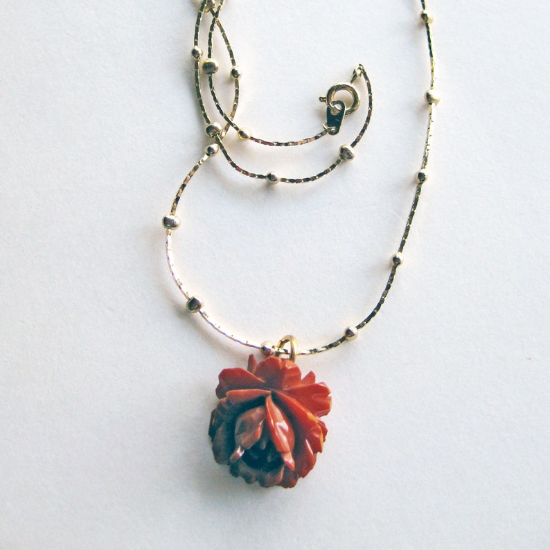 Vintage Necklace Hand Carved Flower Bakelite Rose Pendant on Gold-tone Chain