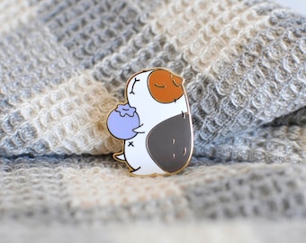 Bluberry and Guinea pig enamel pin