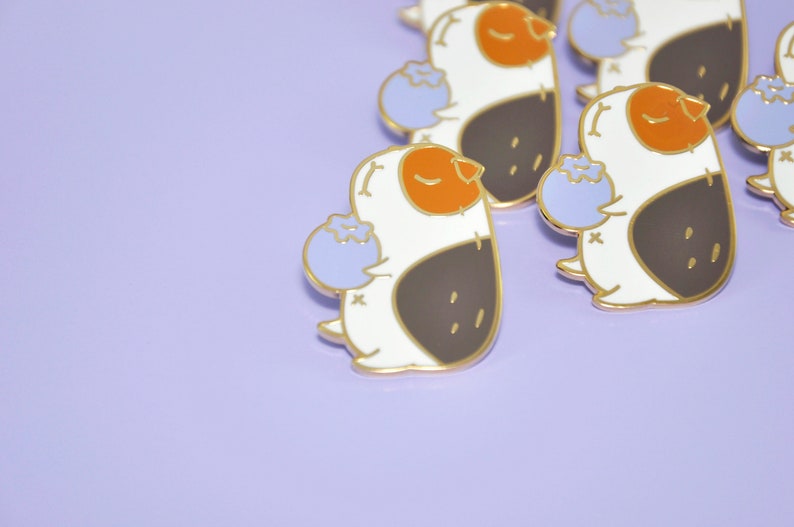 Bluberry and Guinea pig enamel pin image 4