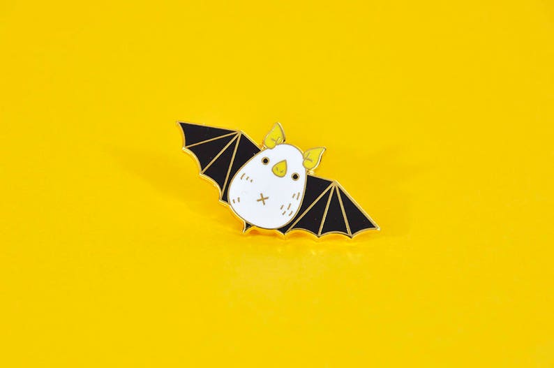 Honduran white bat pin animal pin bat lapel pin hard enamel pin