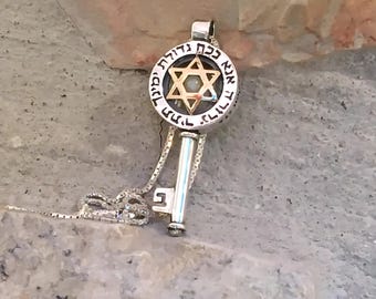 Colgante de llave de la Estrella de David de la Cábala en plata y oro con crisoberilo, amuleto de la Cábala hebrea, piedra de ojo de gato, joyería de oración de Ana Bekoach