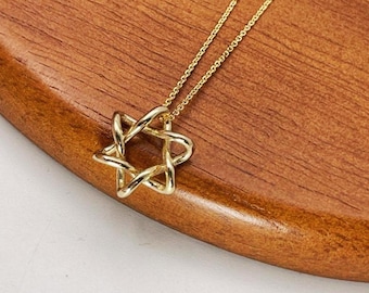 14K Solid Gold Star of David Necklace, Interwoven Jewish Star Pendant with Slim Gold Anchor Chain, Minimalist Magen David Bat Mitzvah Gifts