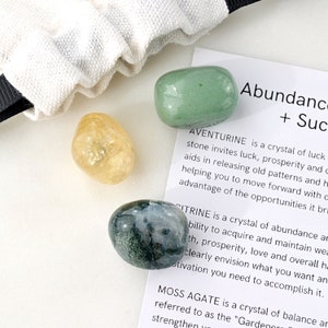 best crystals for abundance, wealth and success, citrine, aventurine moss agate