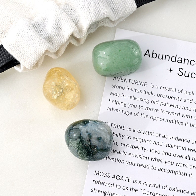 best crystals for abundance, wealth and success, citrine, aventurine moss agate