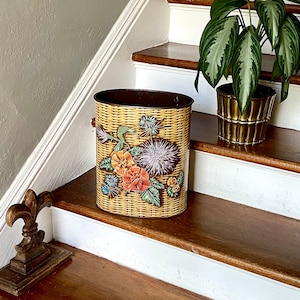 Fun Mid Century Wastebasket with Basketweave and Flowers     Vintage Decor Must Have!