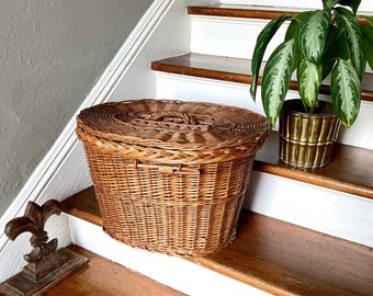 Beautiful Vintage French Style Laundry Basket           So Many Ways to Use This in Your Home!