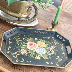 Fabulous Large Black Tole Painted Floral Tray     Perfect Atop an Ottoman or to Use on the Porch!