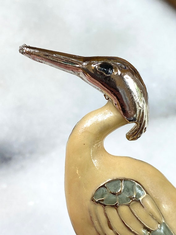 So Pretty Enameled Heron or Crane on Vintage Gold… - image 5