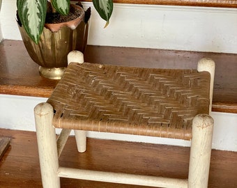 Fabulous White Stool Woven Rush Seat     Full of Charm on the Floor or Tabletop!