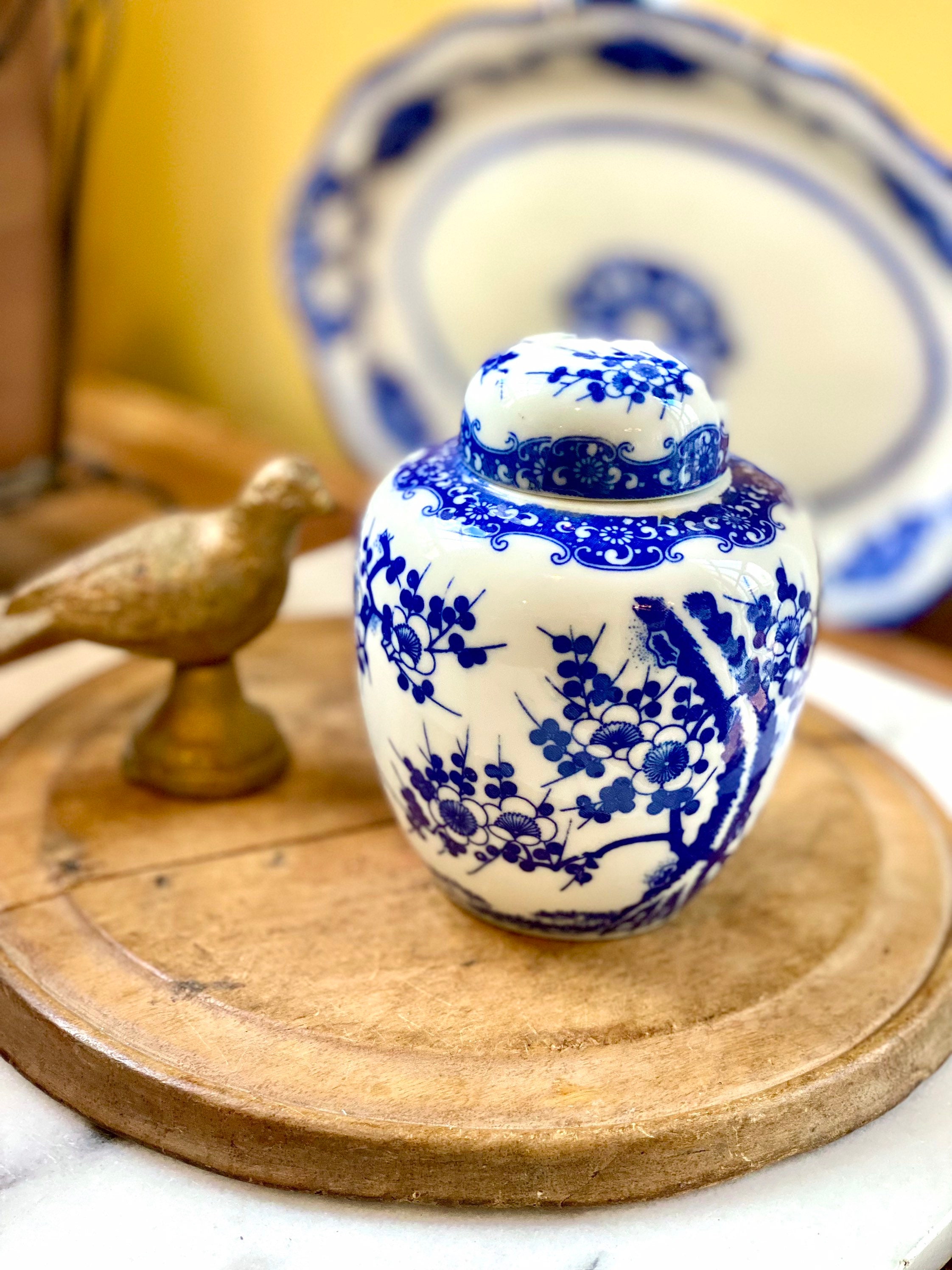 ユジン サインボール BLUE MANSION 4/18 Magnificent Classic Traditional Blue & White Ginger Jar - Etsy