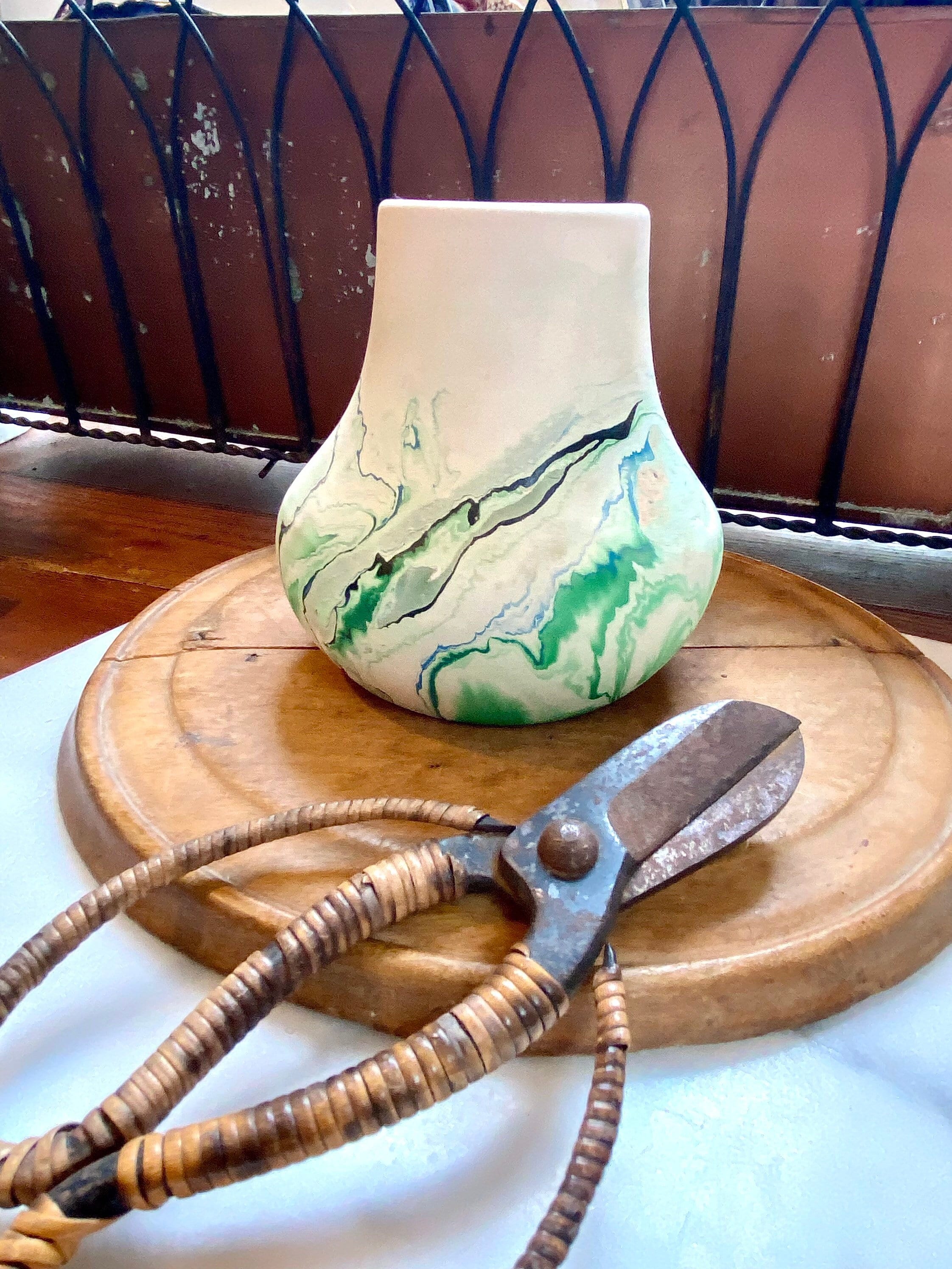 Vintage Nemadji Pottery Vase Green Marble Swirl Design - Etsy Denmark
