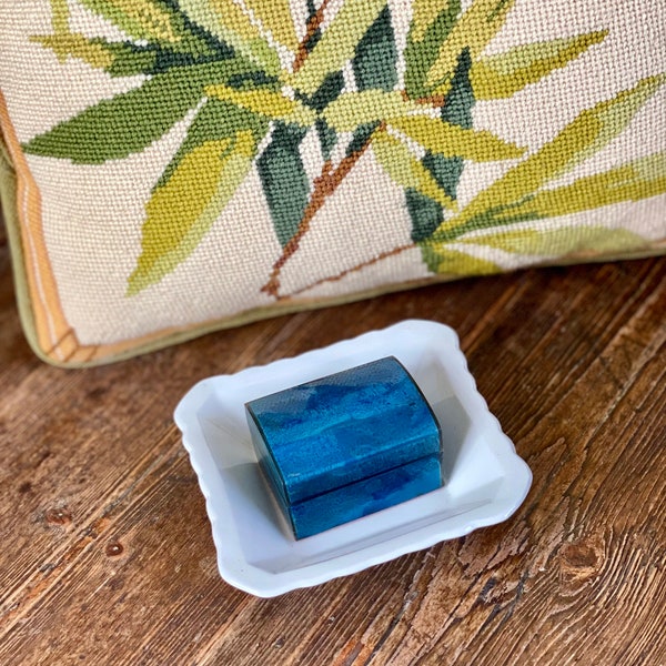 Beautiful Blue Lacquer Wood Box    Excellent Accent Shelfie!