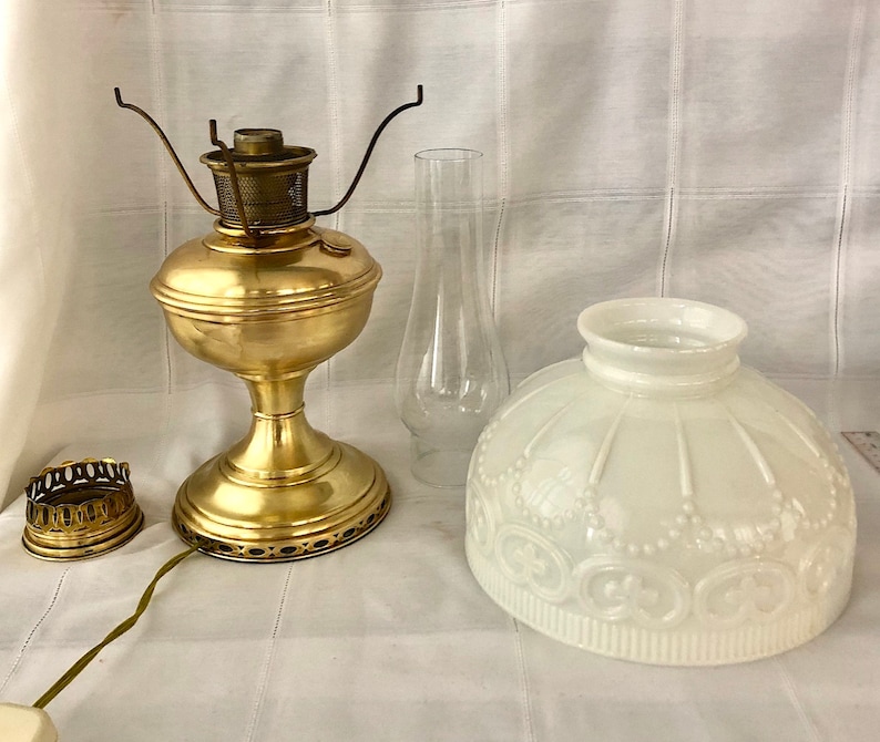 Aladdin Oil Lamp Model 11 Electrified With Aladdin Lamp Shade Etsy