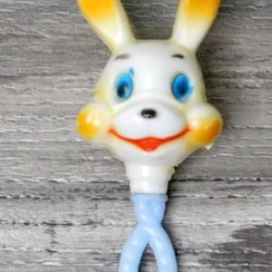 Vintage 1950s Bunny Baby Rattle ~ MCM Baby Toy Vintage 4.5&quot;