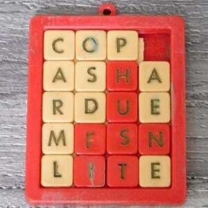 Vintage Word Slide Tile Puzzle RARE 19 Tiles ~ The Harrison Co. N.Y.