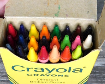 Vintage Crayola Crayons 24 Pack ~ 1985 with Retired Colors ~ UNUSED