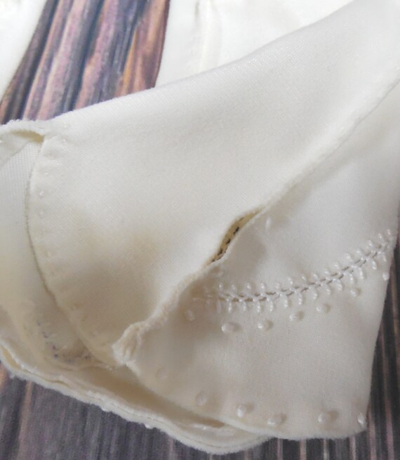 Dawnelle Ladies Gloves/Vintage Ladies Cream Glove… - image 5
