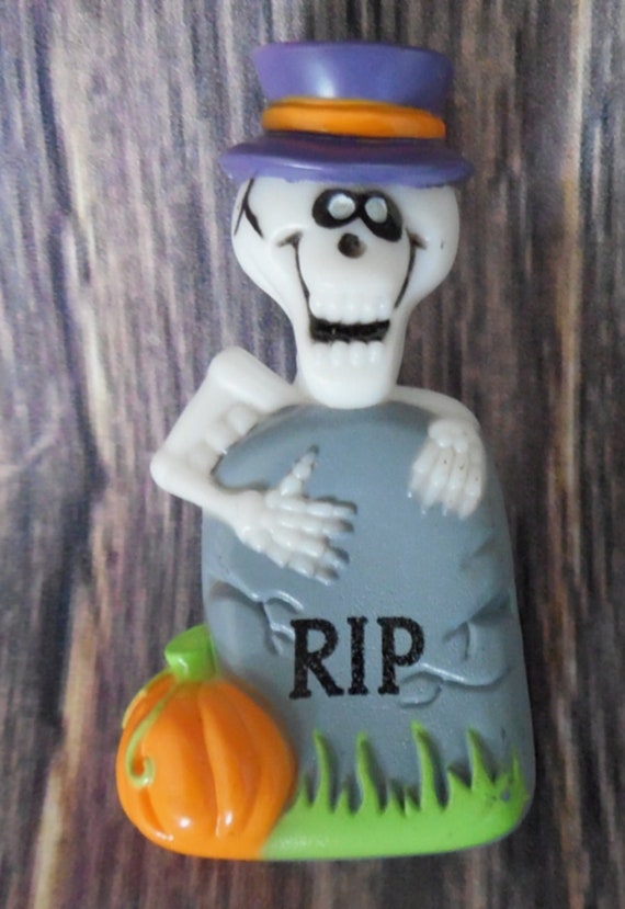 Etsy Vintage Halloween Pins at Joan Dudley blog