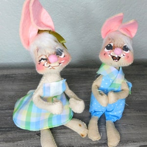 Vintage ANNALEE Dolls Easter ~ 1971 RABBIT Mobilitee Easter Couple
