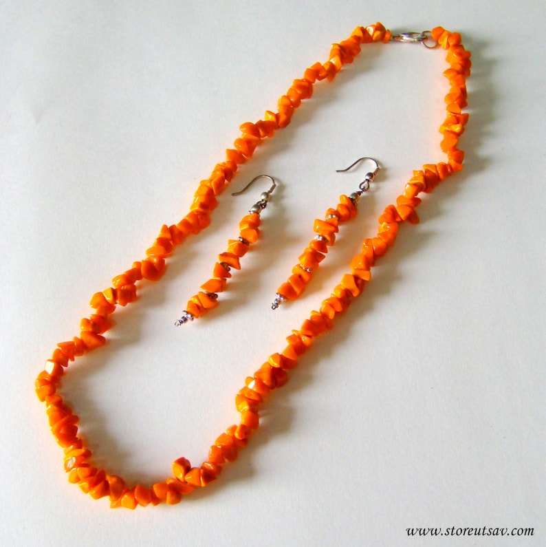 Fashion Necklace Set Jewelry Set Women Jewelry Tribal jewelry Necklace /& Earrings Set Orange Handmade Stone Chips Single Strand from India