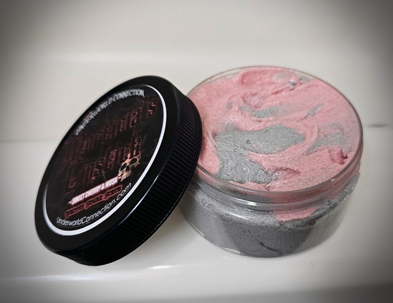 Exfoliant fouetté au sucre ROUGE À LÈVRES MORTICIA'S image 1