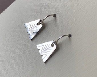 Latvian leaf earrings, sterling engraved by hand.
