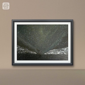 Night sky canvas with Northern Lights Art moderne. Nature inspired wall decor. Home interior pictures. Kunst bilder. Aurora borealis art
