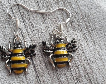 Bumblebee earings, bumblebee earrings, bee jewellery, bee earrings,quirky earings, cottagecore earings , bumblebee jewelry, cottagecore,