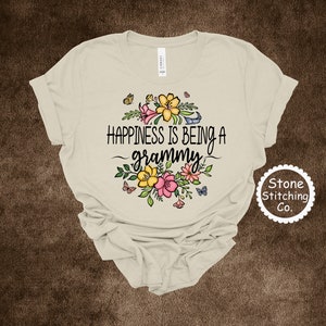 Personalized Grammy t-shirt,Grammy shirt with grandkid names, Grammy shirt with names, personalized grandma shirt, Grammy Mother&#39;s Day Shirt