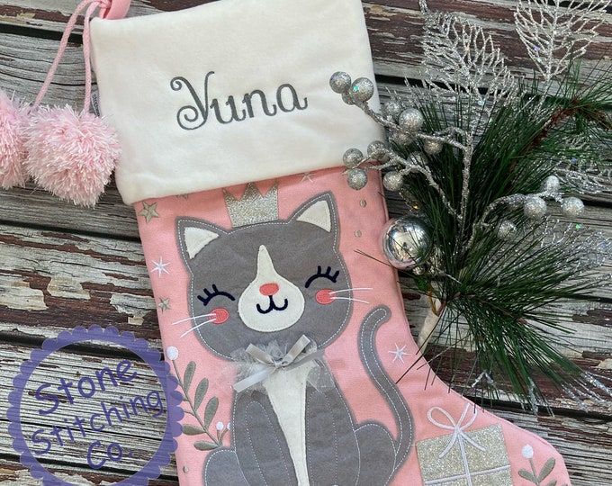 Custom Name & Initial Animals Wearing Sweaters Christmas Stocking, Knitted Letter Pattern Christmas Gift Bag, Christmas Gift For Friends/Family/Kids
