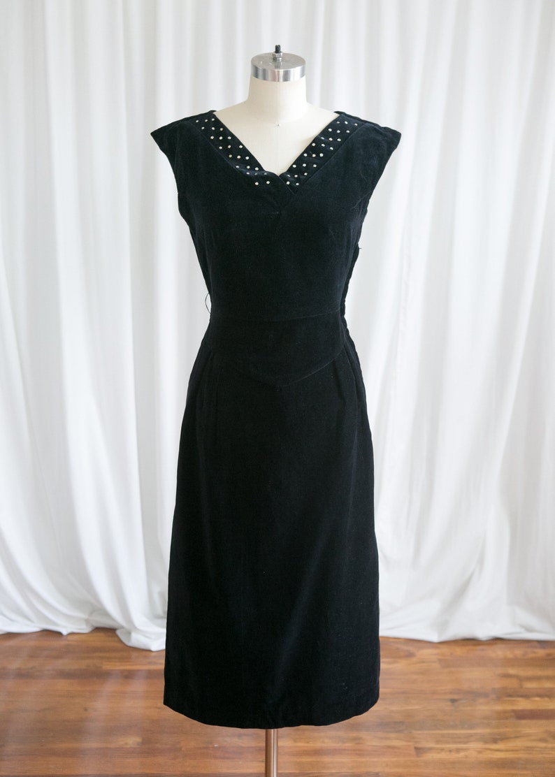 vintage 50s dress Johnnye Junior party holiday 50s velvet rhinestone sheath dress Twinkle Twinkle dress black velvet 1950s dress