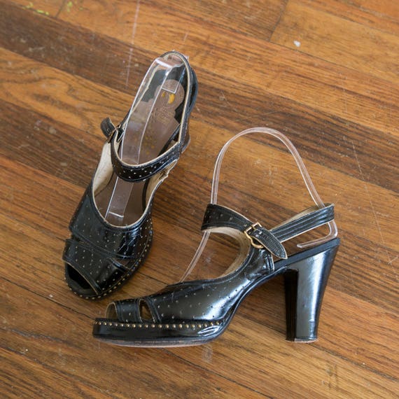 Joan shoes vintage 40s shoes 1940s black studded leather | Etsy 40s Emily T strap Leather Pumps in Black